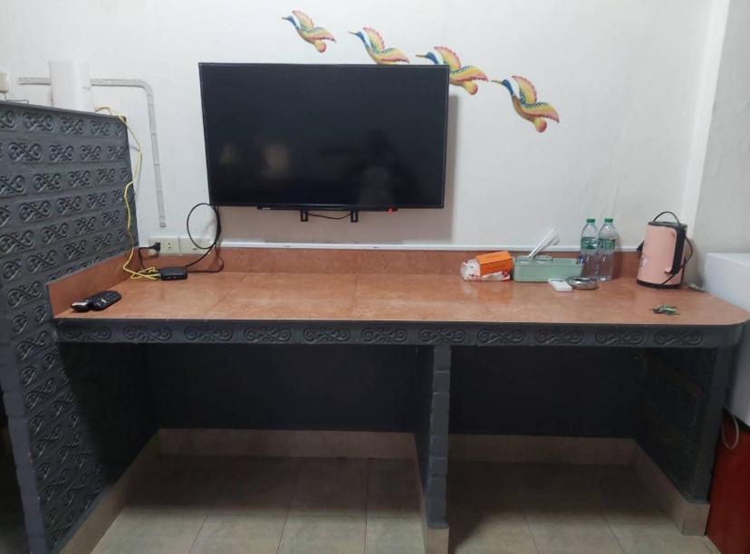 Pluemchai Guesthouse Pantai Jomtien Bagian luar foto