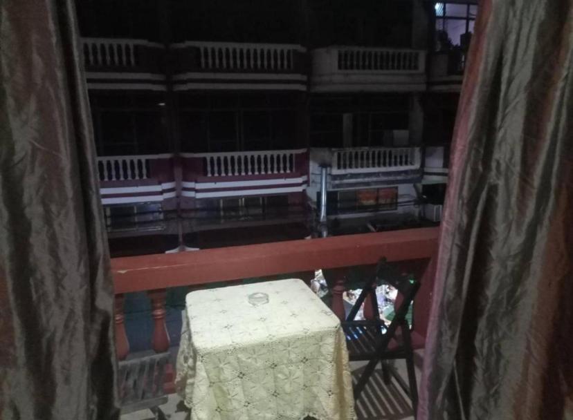 Pluemchai Guesthouse Pantai Jomtien Bagian luar foto